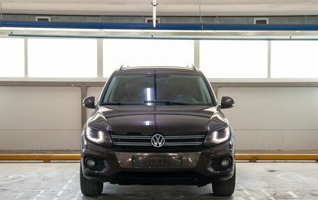 Volkswagen Tiguan I, 2015 год, 1 350 000 рублей, 2 фотография
