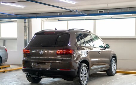 Volkswagen Tiguan I, 2015 год, 1 350 000 рублей, 4 фотография