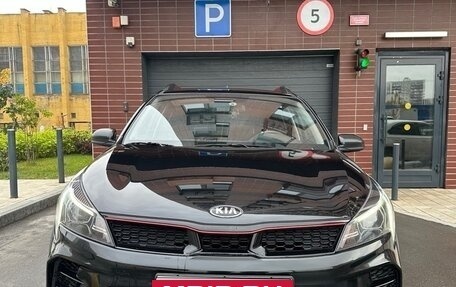 KIA Rio IV, 2021 год, 1 900 000 рублей, 2 фотография