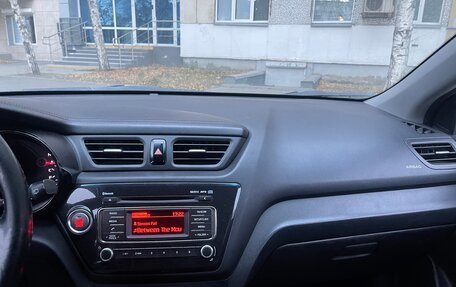KIA Rio III рестайлинг, 2015 год, 750 000 рублей, 2 фотография