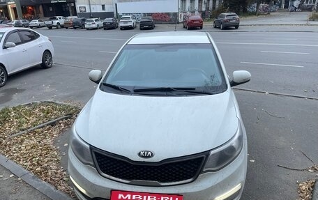 KIA Rio III рестайлинг, 2015 год, 750 000 рублей, 4 фотография