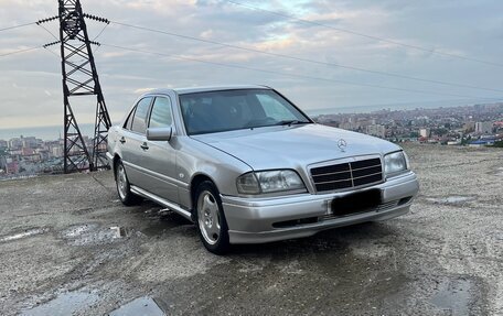 Mercedes-Benz C-Класс, 1995 год, 430 000 рублей, 2 фотография