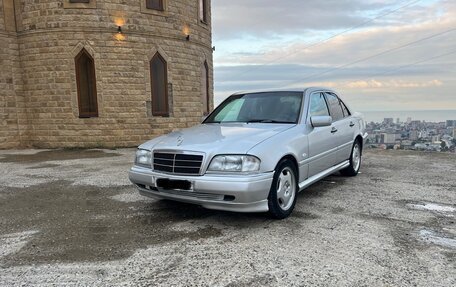 Mercedes-Benz C-Класс, 1995 год, 430 000 рублей, 3 фотография