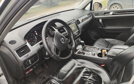 Volkswagen Touareg III, 2011 год, 1 750 000 рублей, 5 фотография