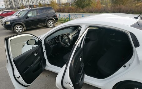 KIA Rio III рестайлинг, 2013 год, 850 000 рублей, 10 фотография