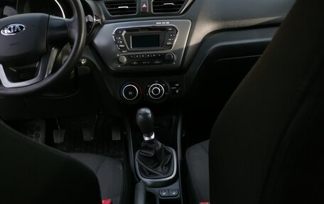 KIA Rio III рестайлинг, 2013 год, 850 000 рублей, 11 фотография