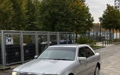 Mercedes-Benz C-Класс, 1999 год, 450 000 рублей, 3 фотография