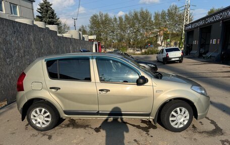 Renault Sandero I, 2011 год, 560 000 рублей, 2 фотография