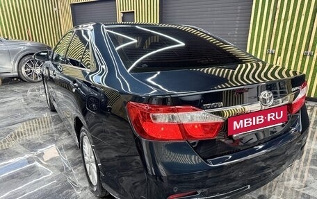 Toyota Camry, 2013 год, 1 900 000 рублей, 2 фотография
