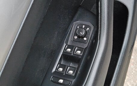 Volkswagen Passat B8 рестайлинг, 2015 год, 1 600 000 рублей, 8 фотография