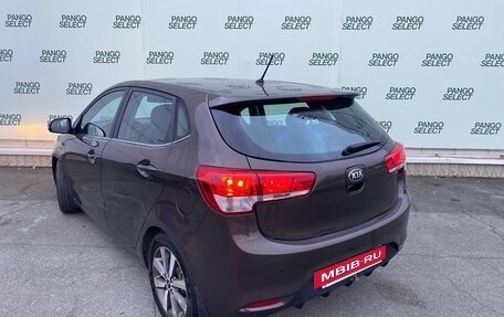 KIA Rio III рестайлинг, 2015 год, 995 000 рублей, 6 фотография