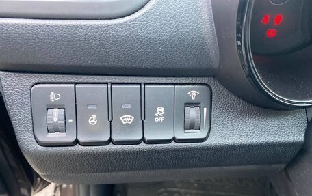 KIA Rio III рестайлинг, 2015 год, 995 000 рублей, 23 фотография