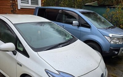 Toyota Prius, 2013 год, 1 300 000 рублей, 1 фотография