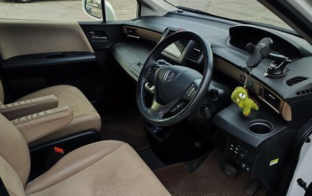 Honda Freed I, 2014 год, 1 150 000 рублей, 14 фотография