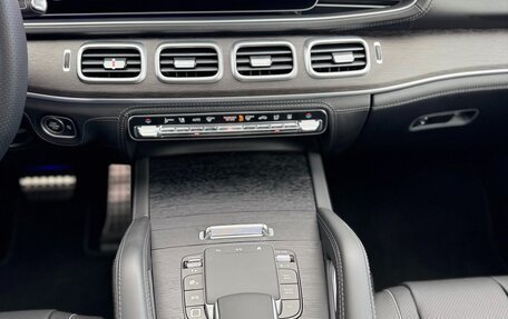 Mercedes-Benz GLS, 2025 год, 17 290 000 рублей, 21 фотография