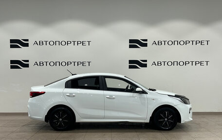 KIA Rio IV, 2018 год, 1 099 000 рублей, 8 фотография