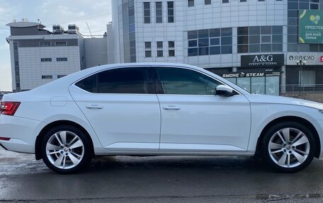 Skoda Superb III рестайлинг, 2018 год, 2 200 000 рублей, 2 фотография