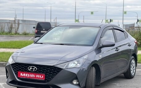 Hyundai Solaris II рестайлинг, 2021 год, 1 700 000 рублей, 2 фотография