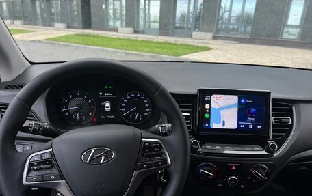 Hyundai Solaris II рестайлинг, 2021 год, 1 700 000 рублей, 7 фотография