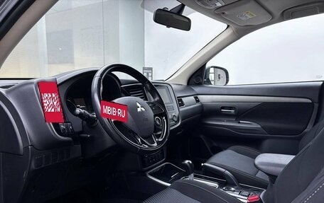 Mitsubishi Outlander III рестайлинг 3, 2018 год, 1 599 000 рублей, 20 фотография