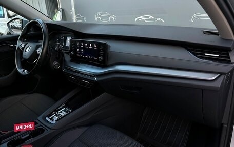 Skoda Octavia IV, 2021 год, 2 420 100 рублей, 7 фотография