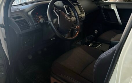 Toyota Land Cruiser Prado 150 рестайлинг 2, 2018 год, 5 350 000 рублей, 4 фотография