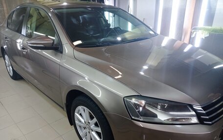 Volkswagen Passat B7, 2011 год, 1 000 000 рублей, 2 фотография