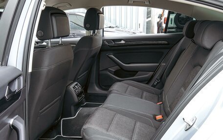 Volkswagen Passat B8 рестайлинг, 2015 год, 1 670 000 рублей, 11 фотография