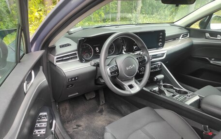 KIA K5, 2022 год, 2 300 000 рублей, 7 фотография