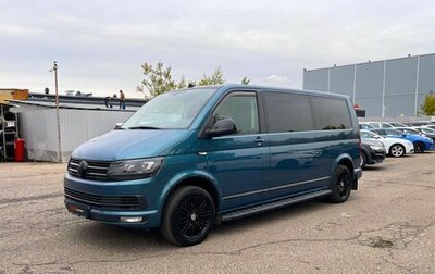 Volkswagen Caravelle T6 рестайлинг, 2017 год, 3 280 000 рублей, 1 фотография