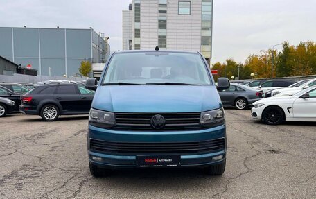 Volkswagen Caravelle T6 рестайлинг, 2017 год, 3 280 000 рублей, 2 фотография