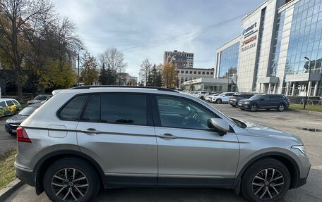Volkswagen Tiguan II, 2021 год, 2 800 000 рублей, 3 фотография