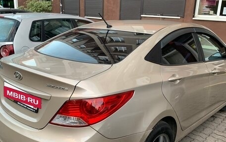 Hyundai Solaris II рестайлинг, 2011 год, 850 000 рублей, 4 фотография