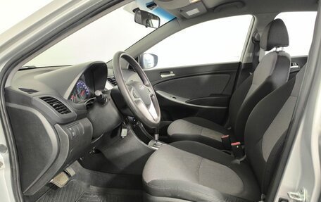 Hyundai Solaris II рестайлинг, 2013 год, 840 000 рублей, 10 фотография