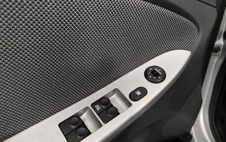 Hyundai Solaris II рестайлинг, 2013 год, 840 000 рублей, 11 фотография