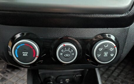 KIA Rio III рестайлинг, 2016 год, 750 000 рублей, 15 фотография