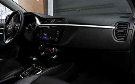 KIA Rio IV, 2021 год, 1 697 000 рублей, 9 фотография