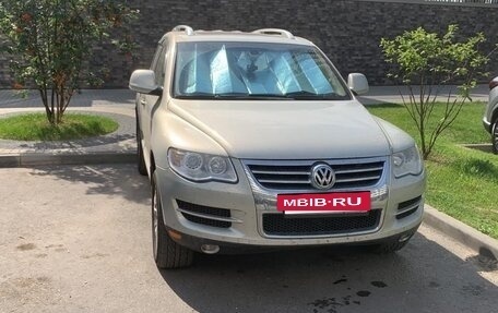 Volkswagen Touareg III, 2010 год, 1 700 000 рублей, 4 фотография