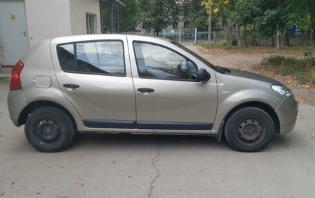 Renault Sandero I, 2013 год, 520 000 рублей, 3 фотография