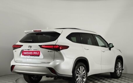Toyota Highlander, 2023 год, 6 690 000 рублей, 5 фотография
