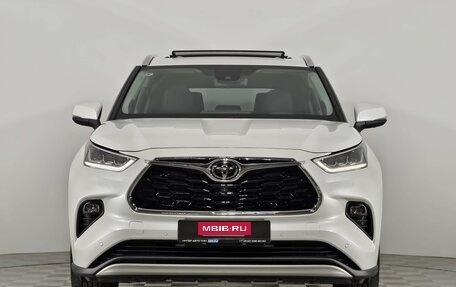Toyota Highlander, 2023 год, 6 690 000 рублей, 2 фотография