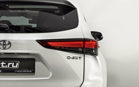 Toyota Highlander, 2023 год, 6 690 000 рублей, 33 фотография