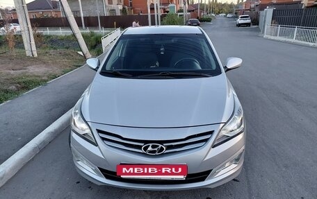 Hyundai Solaris II рестайлинг, 2014 год, 950 000 рублей, 2 фотография