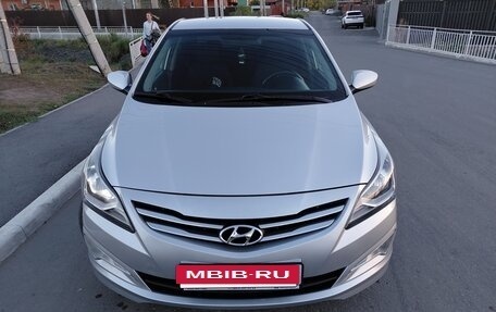 Hyundai Solaris II рестайлинг, 2014 год, 950 000 рублей, 10 фотография