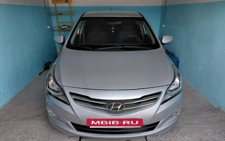Hyundai Solaris II рестайлинг, 2014 год, 950 000 рублей, 22 фотография