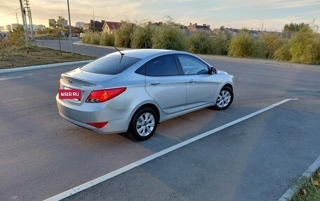 Hyundai Solaris II рестайлинг, 2014 год, 950 000 рублей, 20 фотография