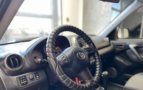 Toyota RAV4, 2003 год, 800 000 рублей, 12 фотография