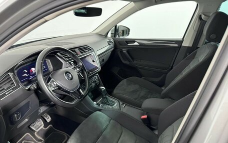 Volkswagen Tiguan II, 2019 год, 2 449 000 рублей, 8 фотография