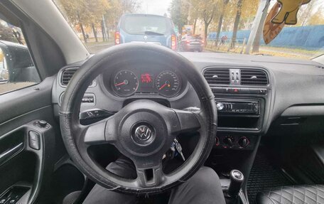 Volkswagen Polo VI (EU Market), 2011 год, 450 000 рублей, 17 фотография