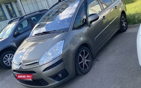 Citroen C4 Picasso II рестайлинг, 2010 год, 730 000 рублей, 3 фотография